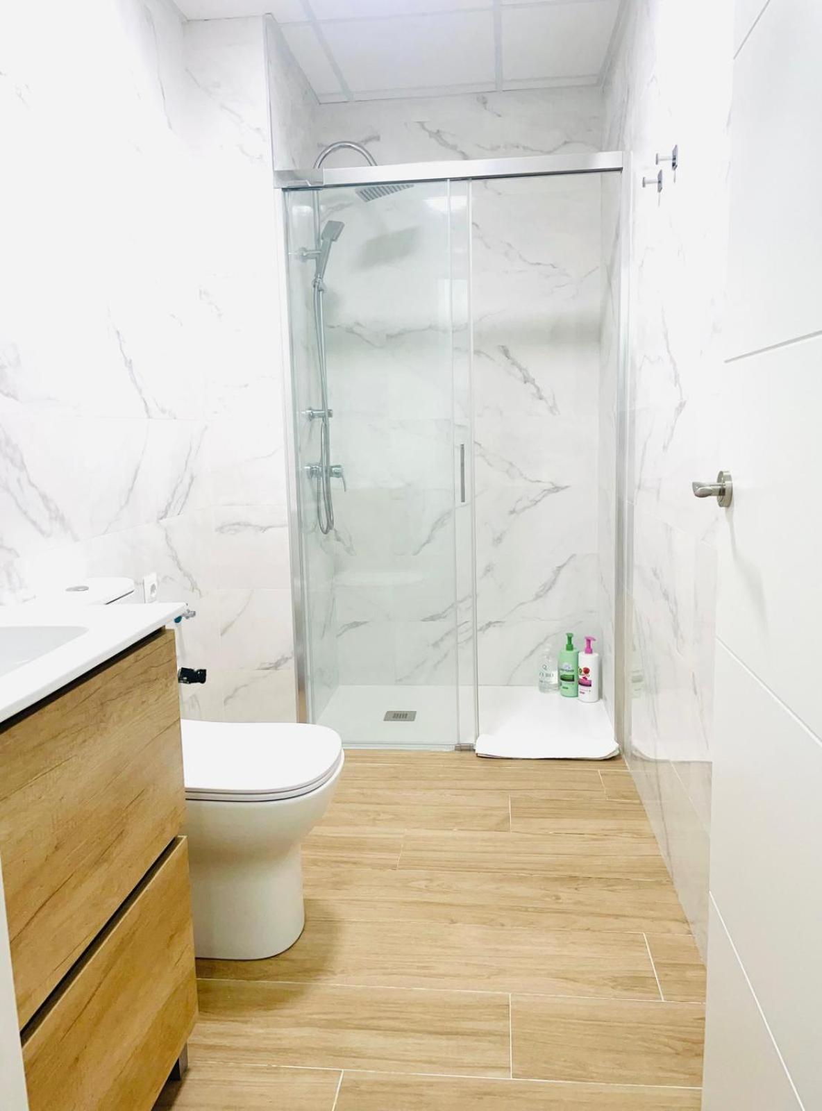 Completo Y Bello Apartamento En Малага Екстер'єр фото