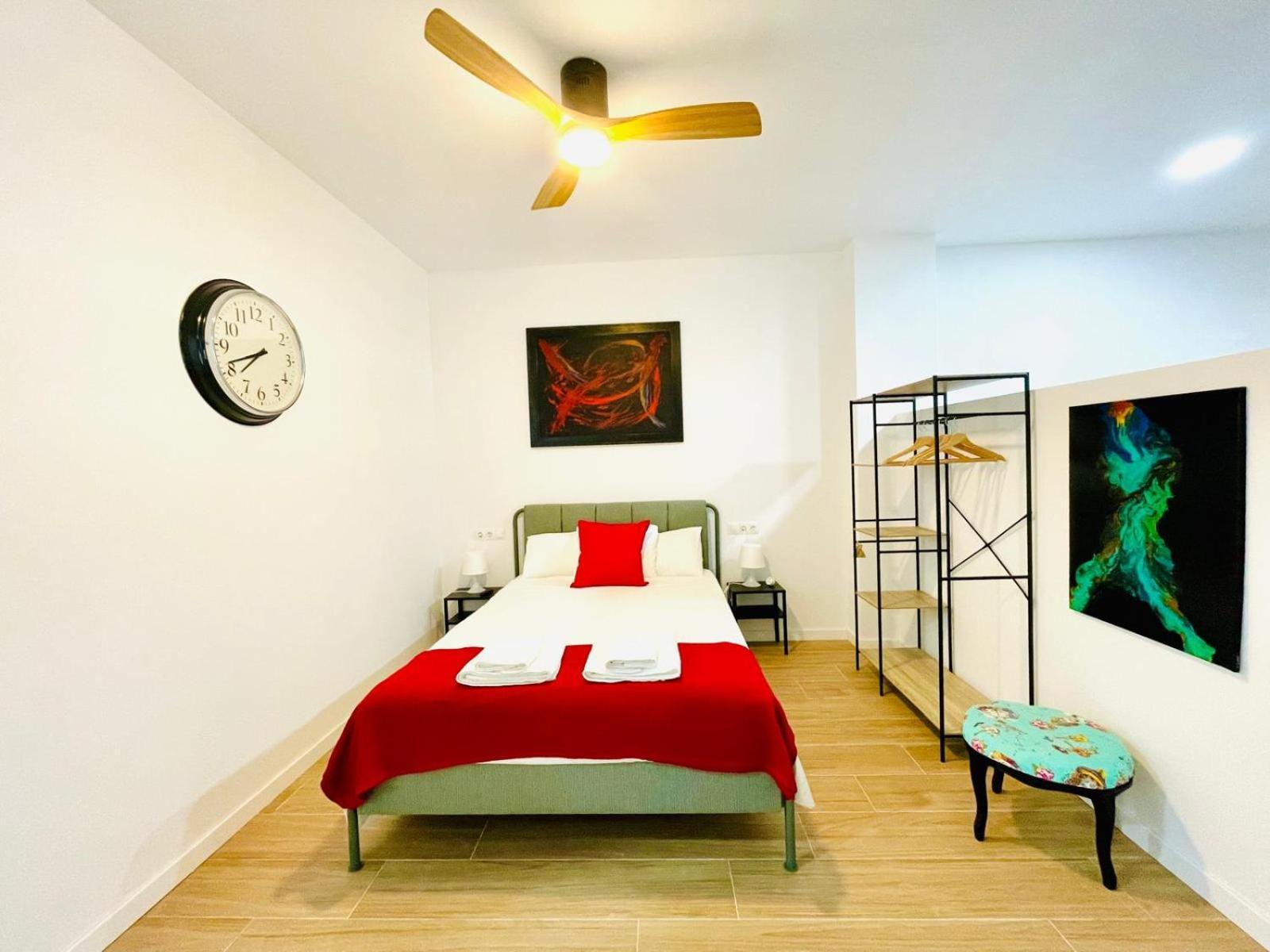 Completo Y Bello Apartamento En Малага Екстер'єр фото