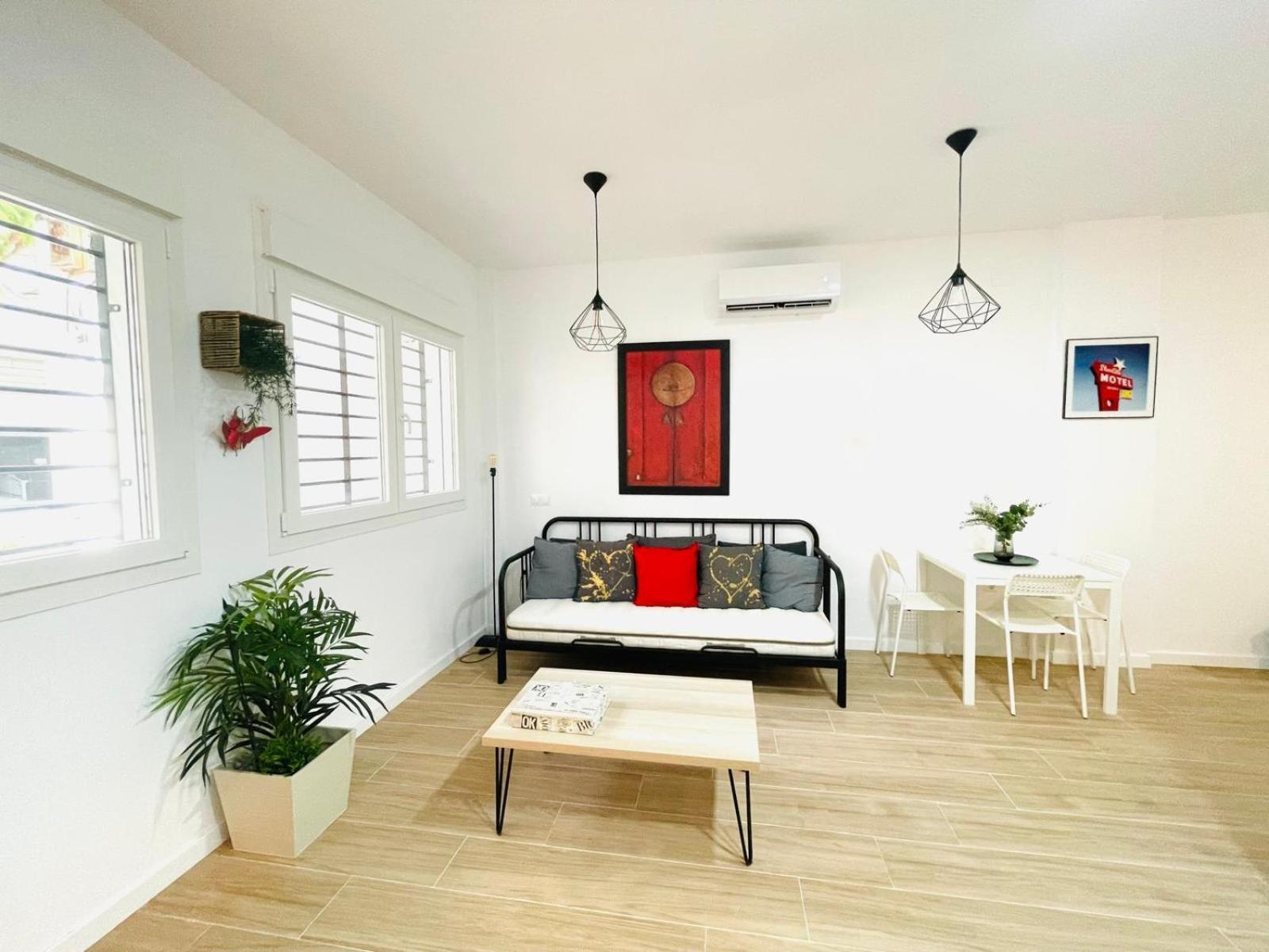 Completo Y Bello Apartamento En Малага Екстер'єр фото